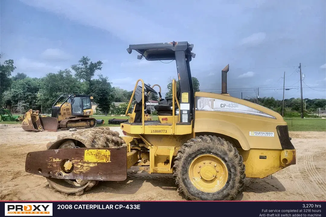 Image of Caterpillar CP-433E Primary image