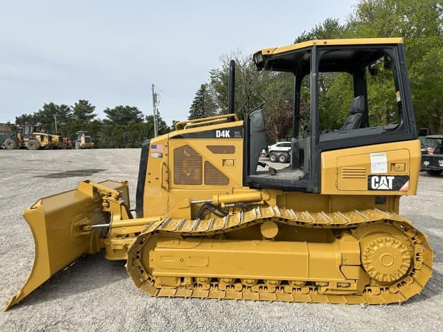 Image of Caterpillar D4K XL equipment image 2