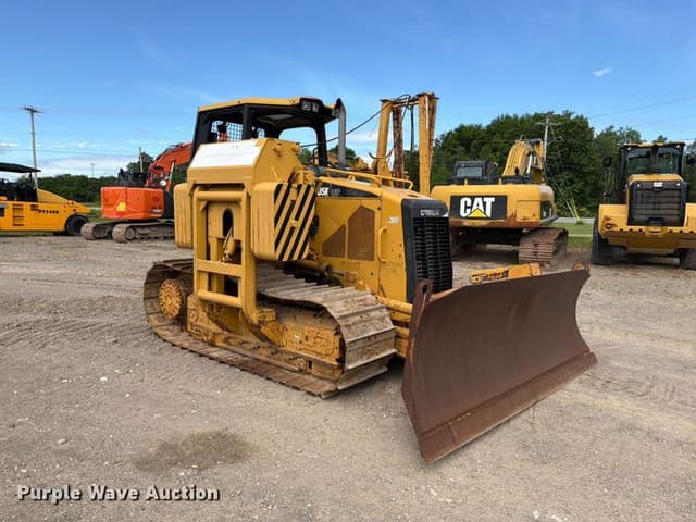 Image of Caterpillar D5K equipment image 2