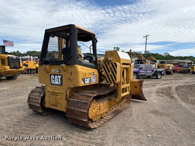 Image of Caterpillar D5K equipment image 4