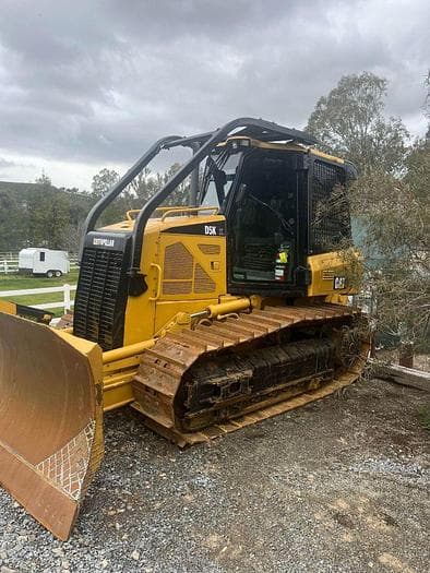 Image of Caterpillar D5K XL equipment image 2