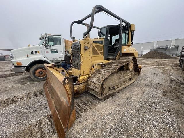 Image of Caterpillar D6N XL equipment image 1