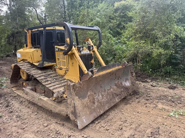 Image of Caterpillar D6T LGP equipment image 1