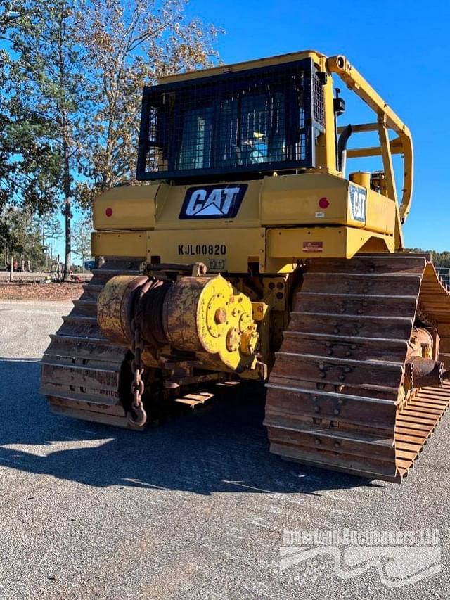 Image of Caterpillar D6T LGP equipment image 2