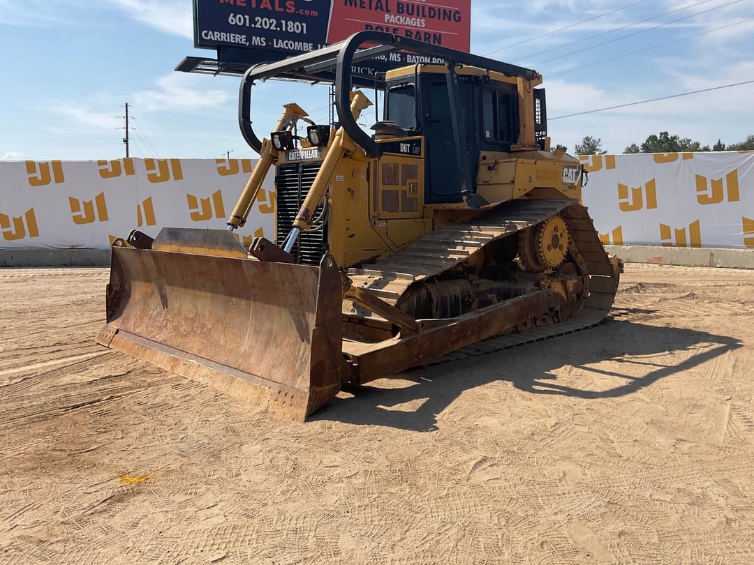Image of Caterpillar D6T LGP Primary image