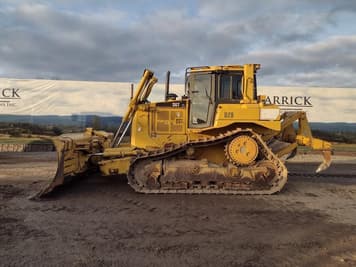 Main image Caterpillar D6T XL