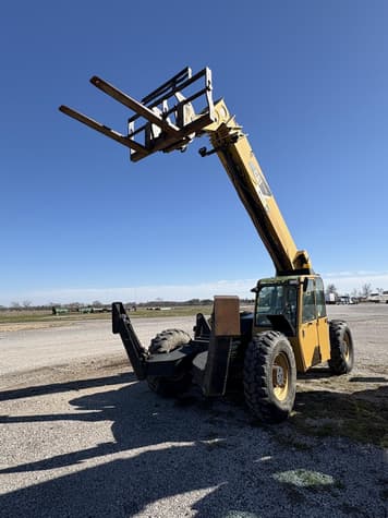 Main image Caterpillar TL1055