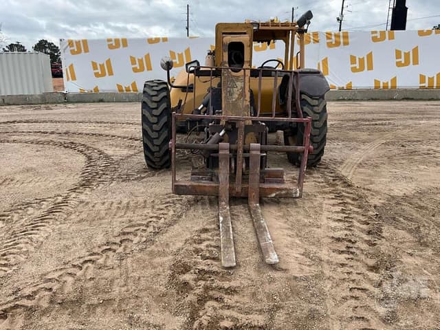 Image of Caterpillar TL642 equipment image 1