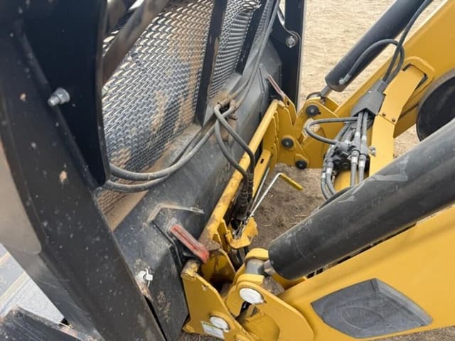 Image of Challenger MT535B equipment image 1