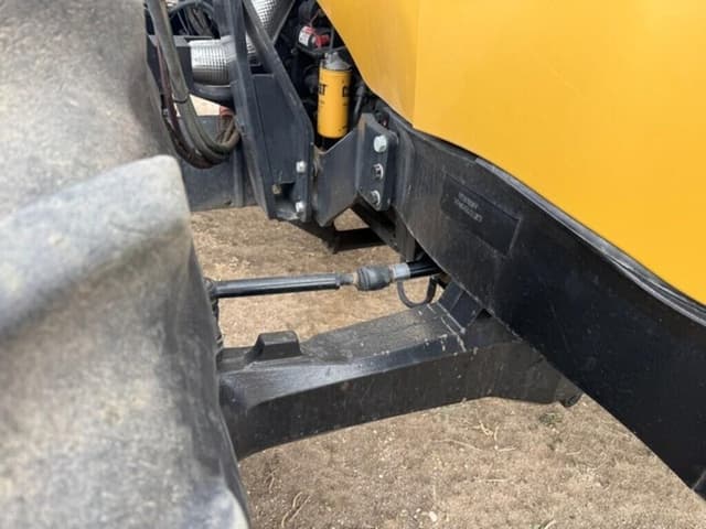 Image of Challenger MT565B equipment image 2