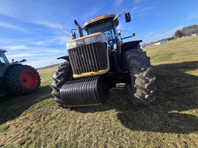 Image of Challenger MT665B equipment image 3