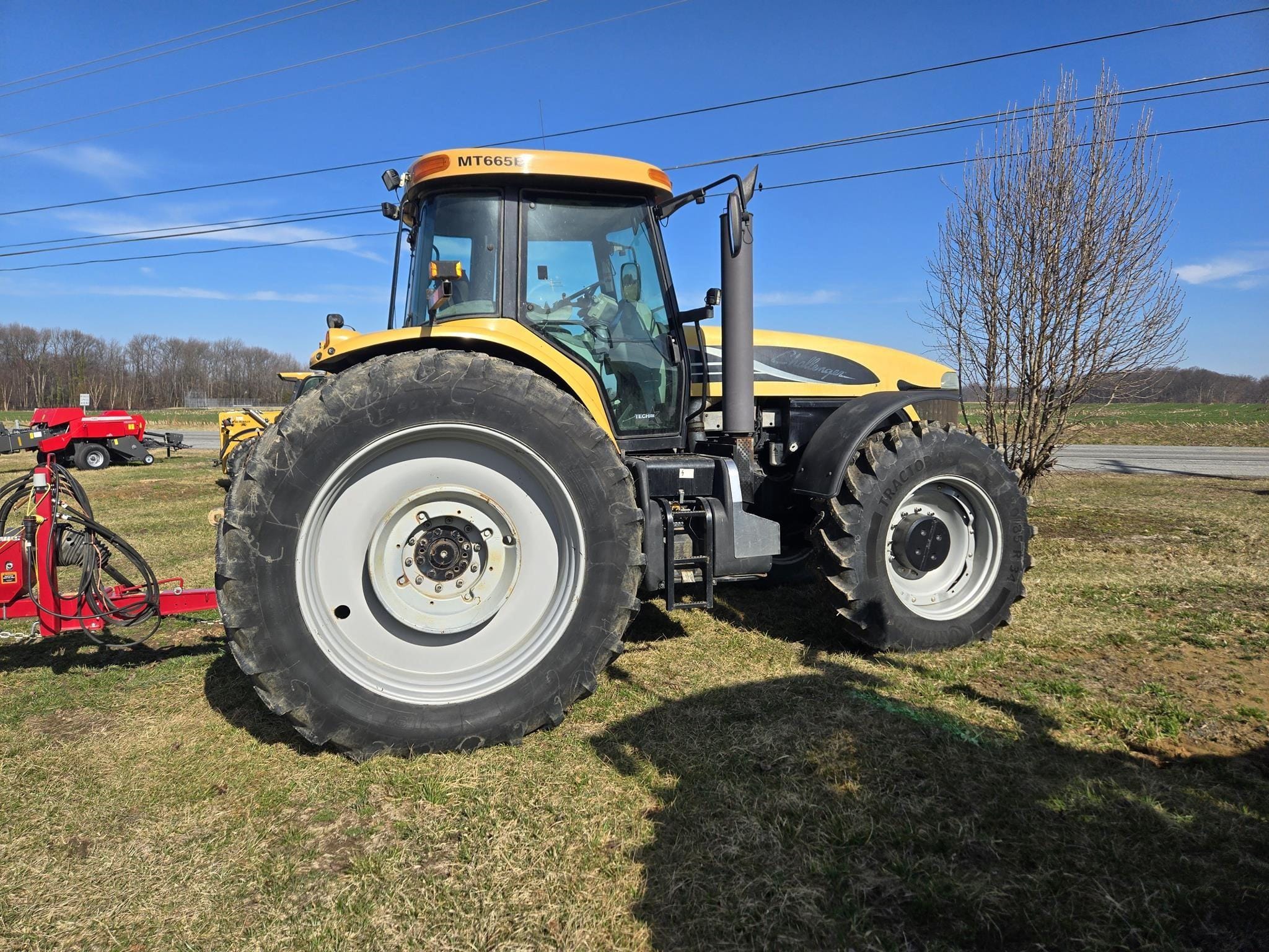 2008 Challenger MT665B Equipment Image0