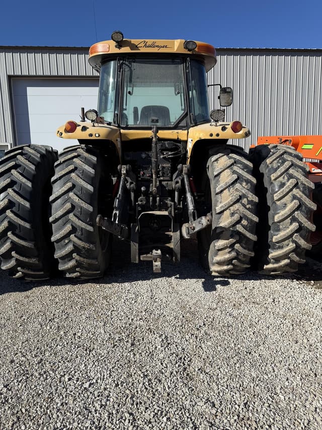 Image of Challenger MT665B equipment image 3