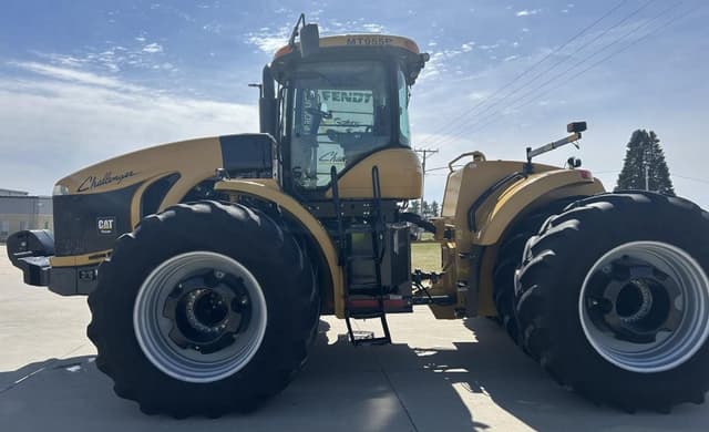 Image of Challenger MT955B equipment image 2