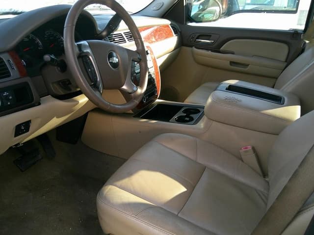 Image of Chevrolet Silverado equipment image 1