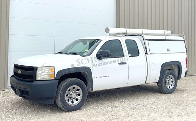 Image of Chevrolet 1500 equipment image 1