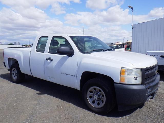 Image of Chevrolet 1500 equipment image 2