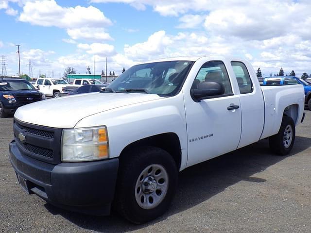 Image of Chevrolet 1500 equipment image 1