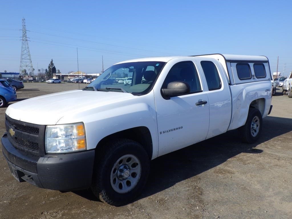 2008 Chevrolet 1500 Equipment Image0