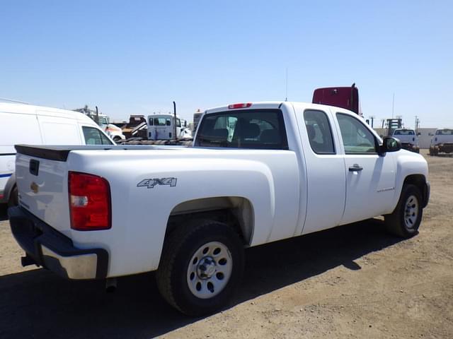 Image of Chevrolet 1500 equipment image 2