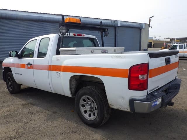 Image of Chevrolet 1500 equipment image 3