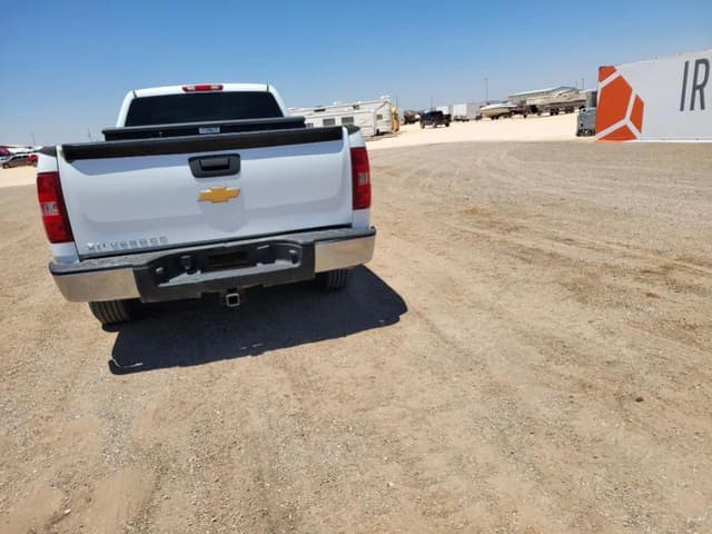 Image of Chevrolet 1500 equipment image 3