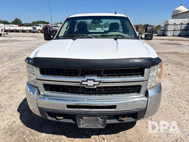 Image of Chevrolet 2500 equipment image 2