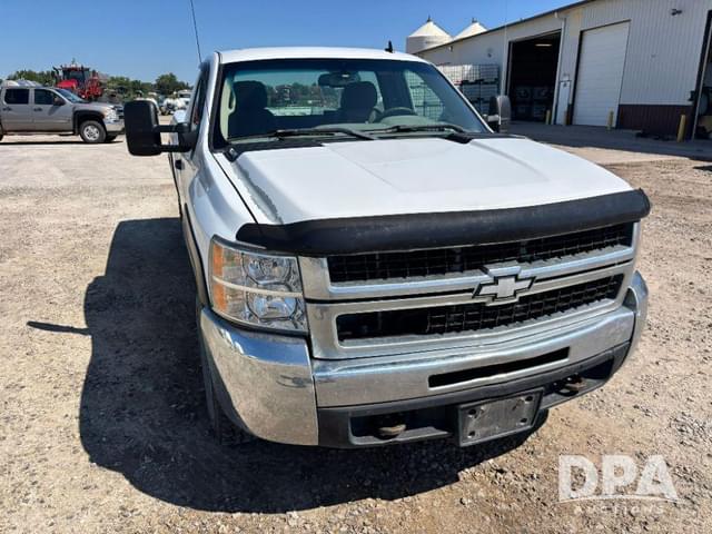 Image of Chevrolet 2500 equipment image 3