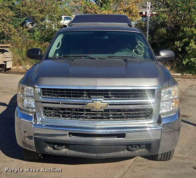 Image of Chevrolet 2500 equipment image 1