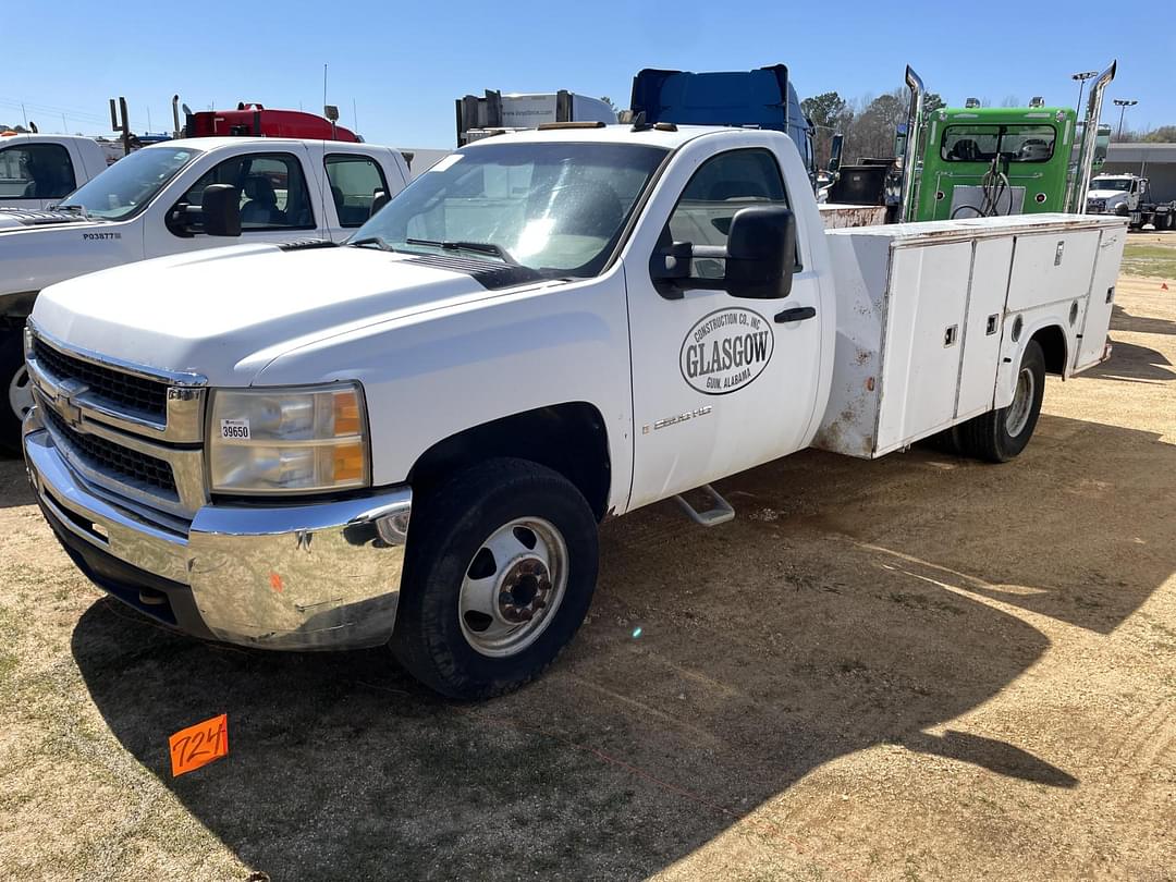 Image of Chevrolet 2500HD Primary image