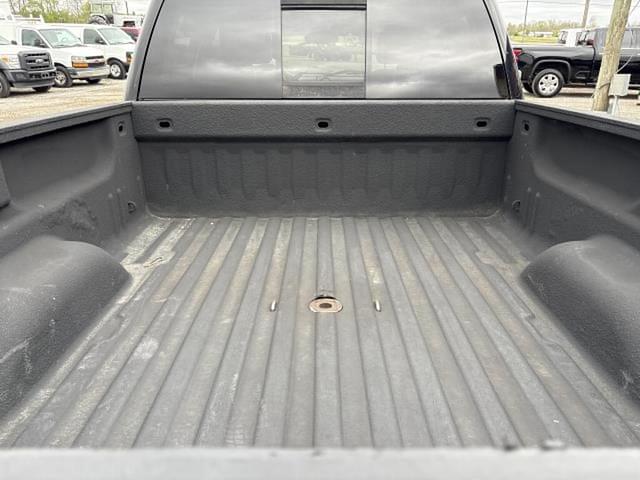 Image of Chevrolet 2500 equipment image 3