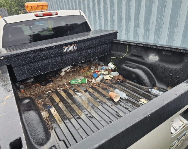 Image of Chevrolet 2500HD equipment image 4