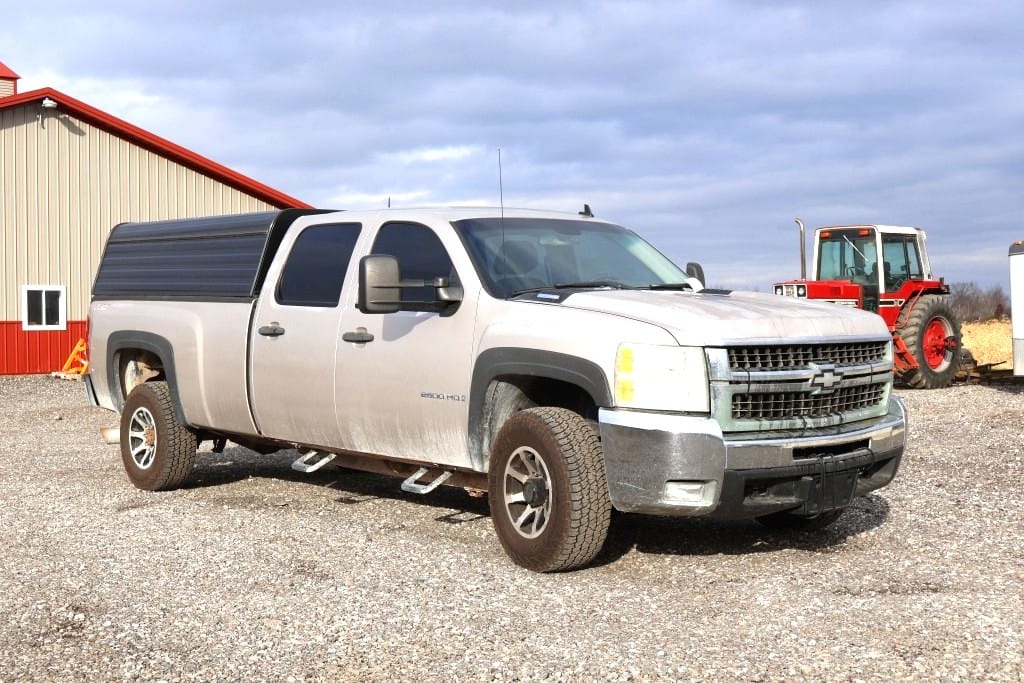 2008 Chevrolet 2500HD Equipment Image0