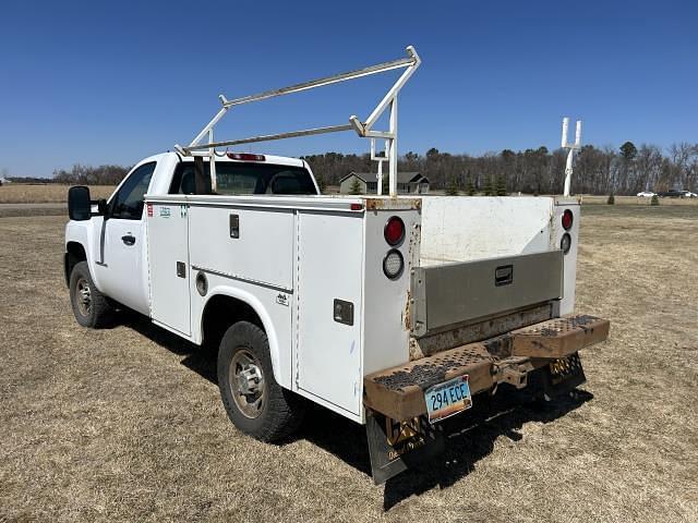Image of Chevrolet 2500HD equipment image 4