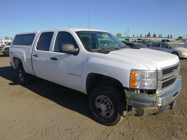 Image of Chevrolet 2500HD equipment image 1