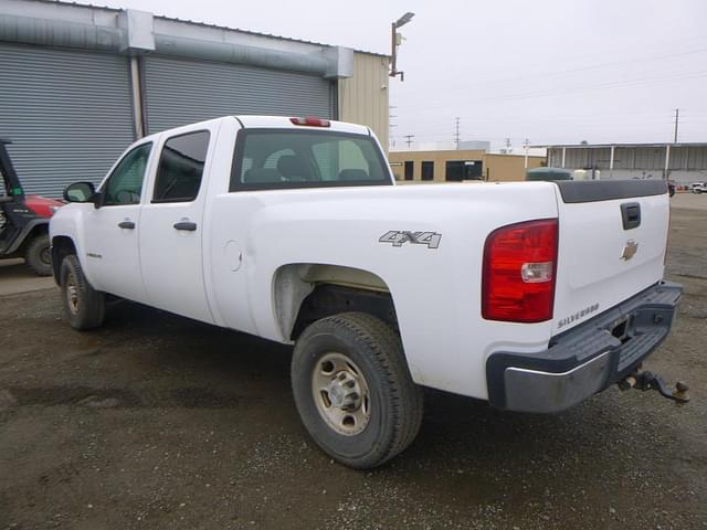 Image of Chevrolet 2500HD equipment image 3