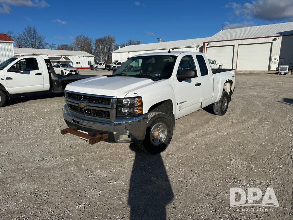 2008 Chevrolet 2500HD Equipment Image0