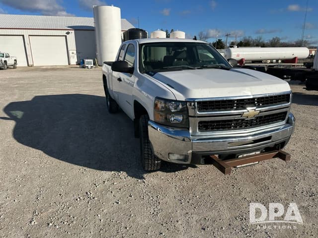Image of Chevrolet 2500HD equipment image 4