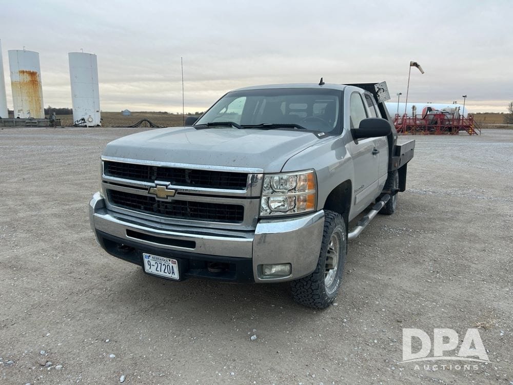 2008 Chevrolet 2500HD Equipment Image0