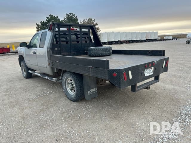 Image of Chevrolet 2500HD equipment image 4