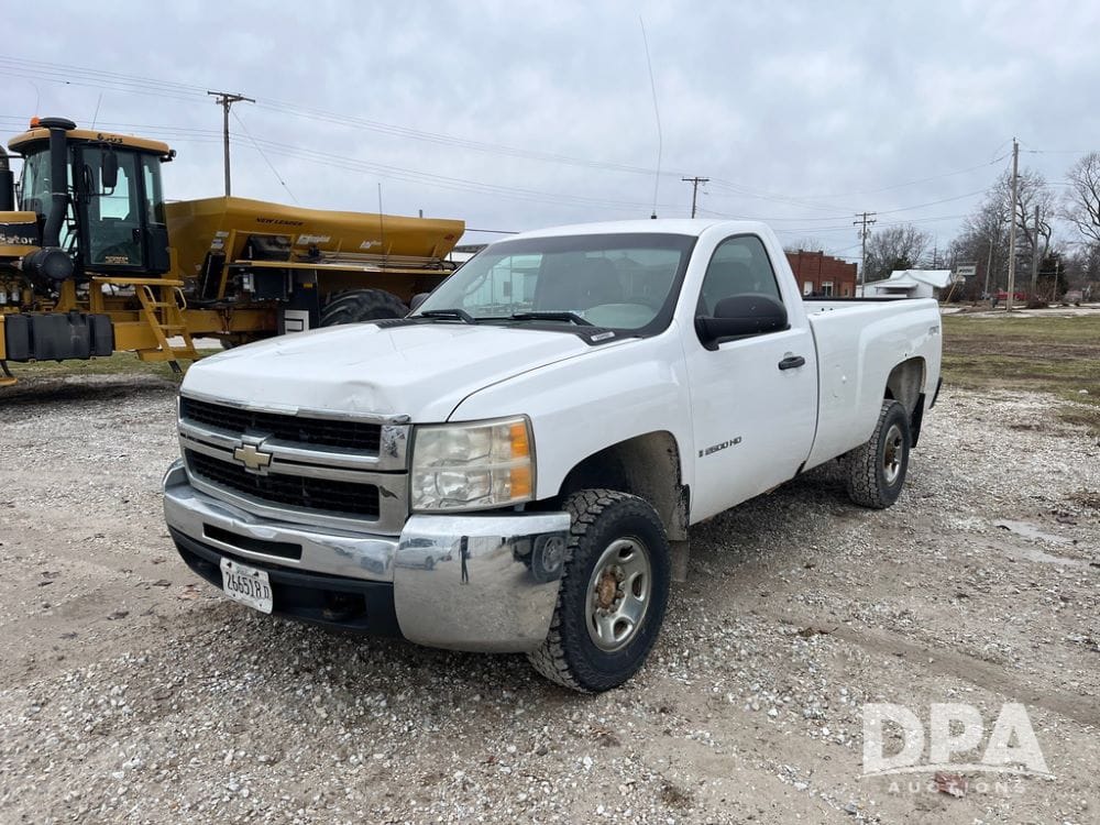 2008 Chevrolet 2500HD Equipment Image0
