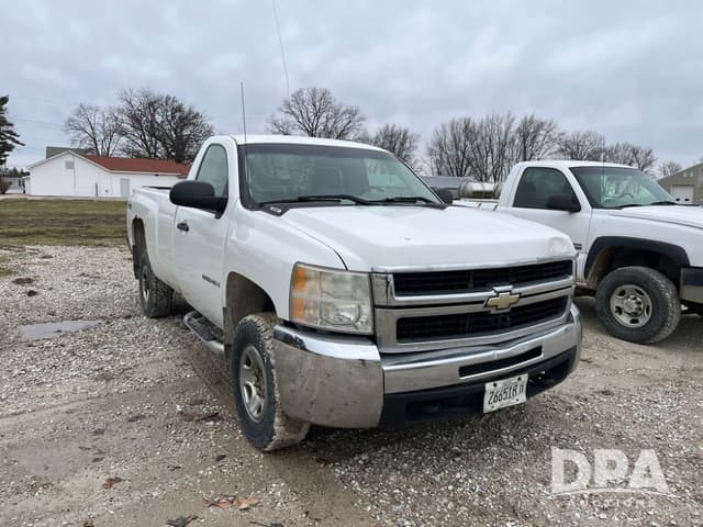 Image of Chevrolet 2500HD equipment image 3