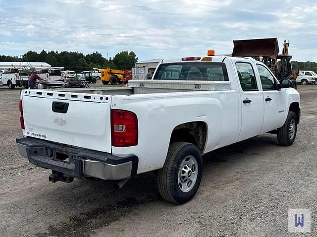Image of Chevrolet 2500HD equipment image 4