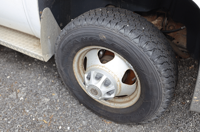 Image of Chevrolet 3500 equipment image 3