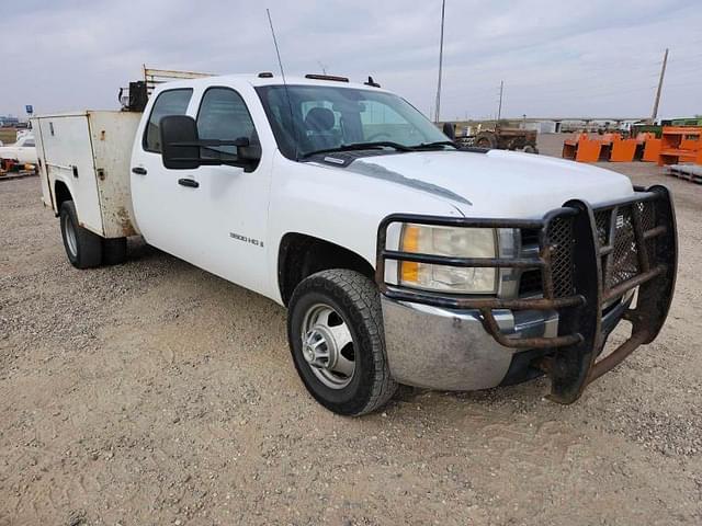 Image of Chevrolet 3500HD equipment image 1