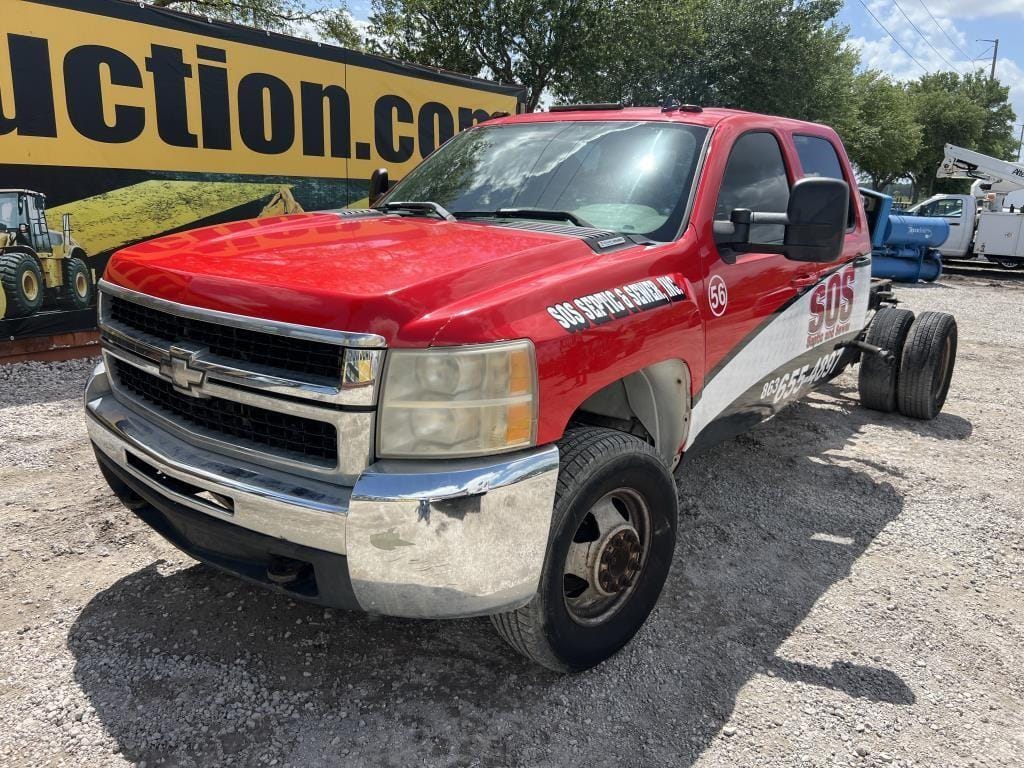 2008 Chevrolet 3500HD Equipment Image0