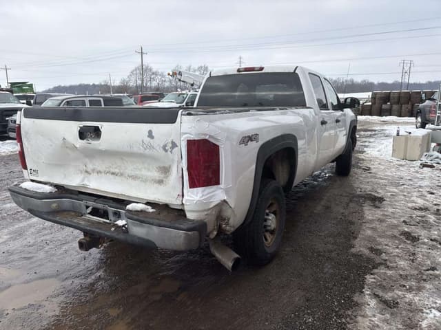 Image of Chevrolet 3500HD equipment image 4