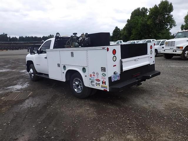 Image of Chevrolet 3500HD equipment image 4