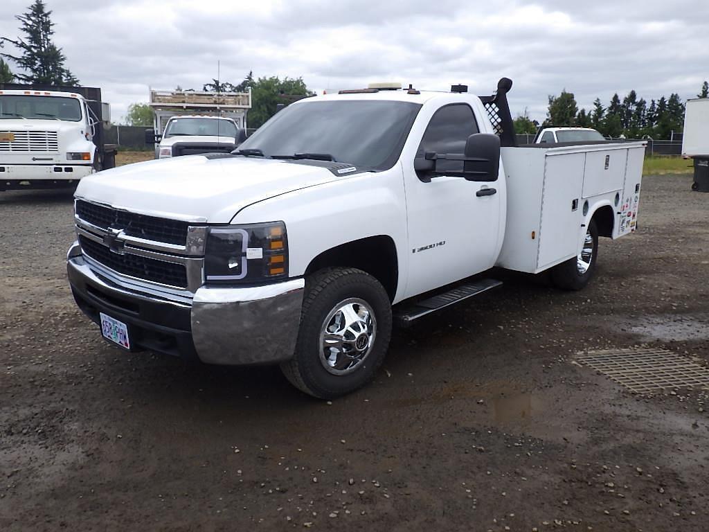 Image of Chevrolet 3500HD Primary image