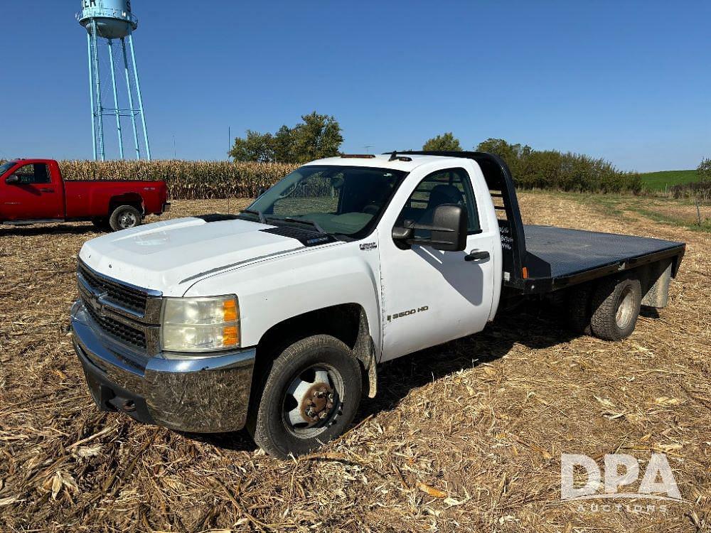 Image of Chevrolet 3500HD Primary image